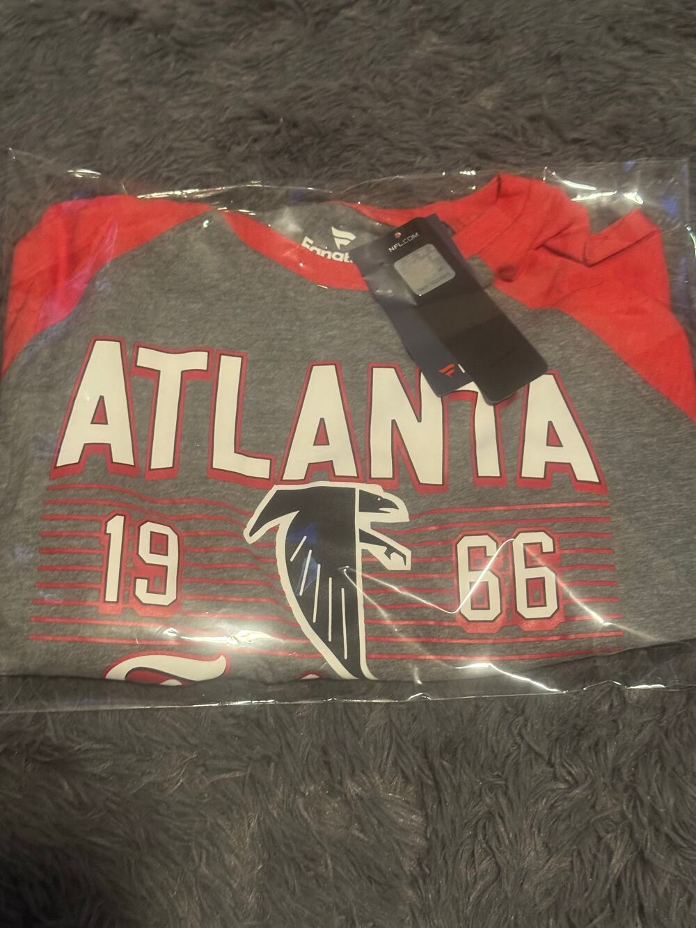 Atlanta Falcons grey short sleeve graphic t-shirt NWT